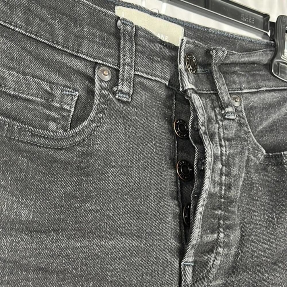 Everlane High Rise Slim Straw Raw Hem Cigarette Jeans in‎ Black. - Picture 6 of 10